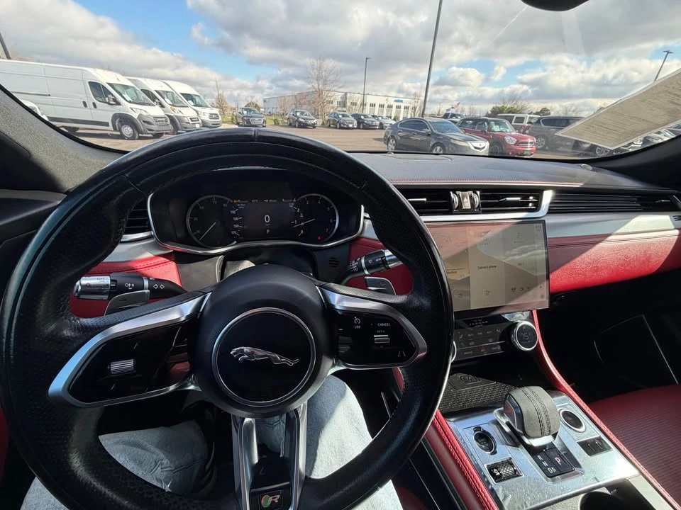 2021 Jaguar F-Pace - Image 5 of 12