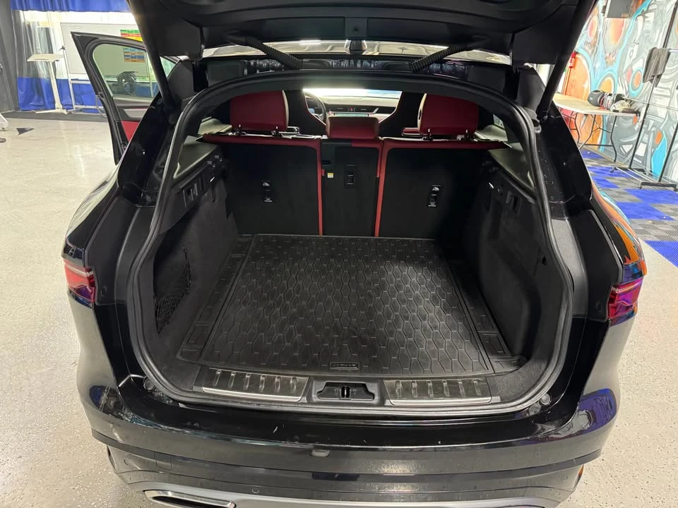 2021 Jaguar F-Pace - Image 11 of 20
