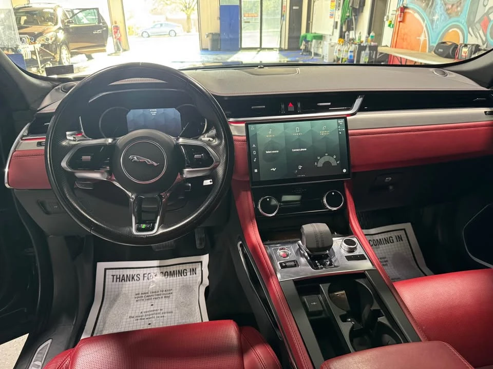 2021 Jaguar F-Pace - Image 15 of 20