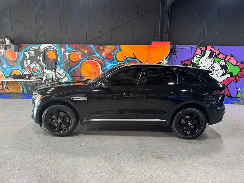 2021 Jaguar F-Pace - Image 2 of 20