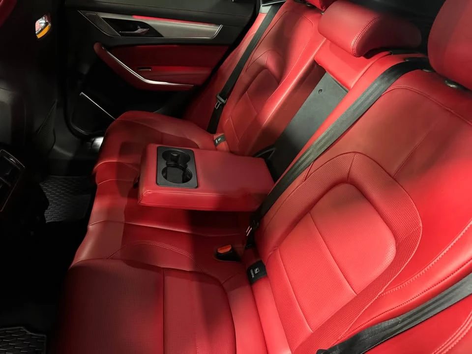 2021 Jaguar F-Pace - Image 14 of 20