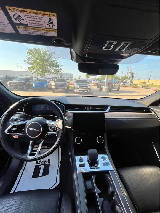2021 Jaguar F-Pace - Image 8 of 11