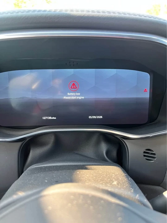 2021 Jaguar F-Pace - Image 9 of 11