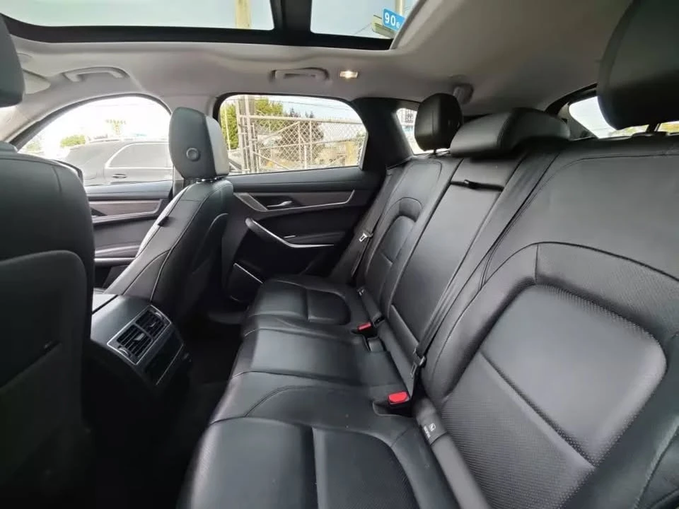 2021 Jaguar F-Pace - Image 15 of 16