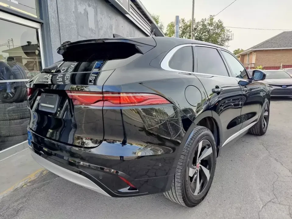 2021 Jaguar F-Pace - Image 4 of 17