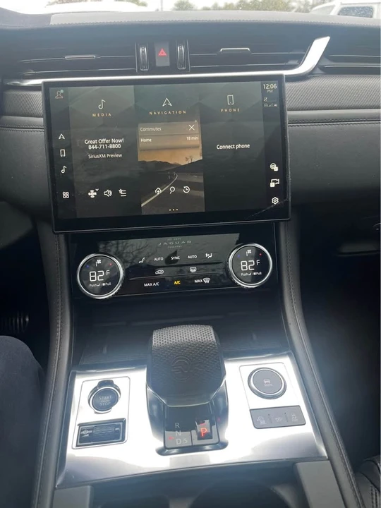 2021 Jaguar F-Pace SVR - Image 4 of 11