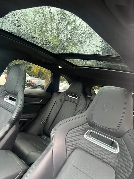 2021 Jaguar F-Pace SVR - Image 11 of 11
