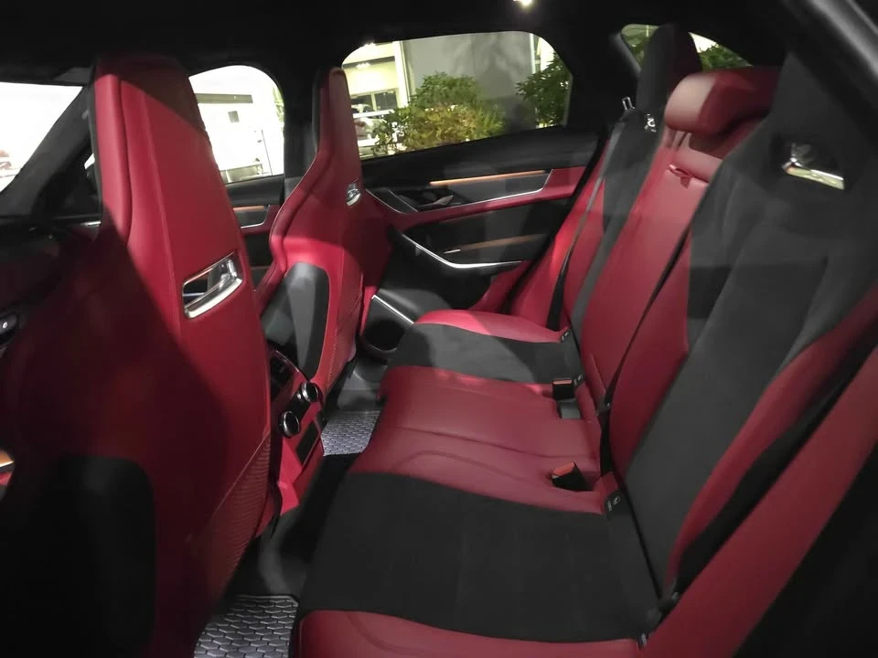 2021 Jaguar F-Pace SVR - Image 8 of 11