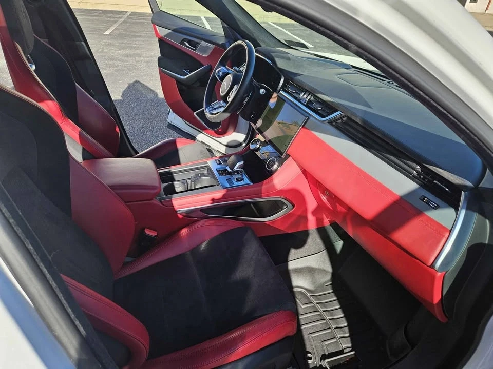 2021 Jaguar F-Pace SVR - Image 13 of 20