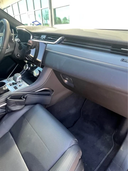 2021 Jaguar F-Pace SVR - Image 11 of 19