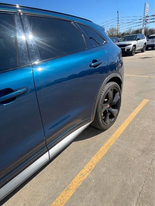 2021 Jaguar F-Pace SVR - Image 4 of 19