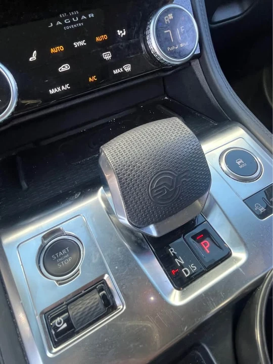 2021 Jaguar F-Pace SVR - Image 18 of 19