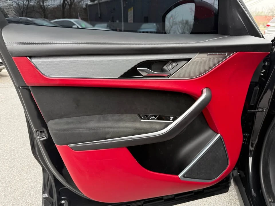 2021 Jaguar F-Pace SVR - Image 19 of 20