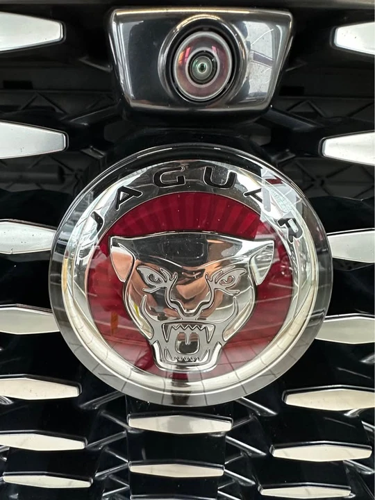 2021 Jaguar F-Pace - Image 5 of 12