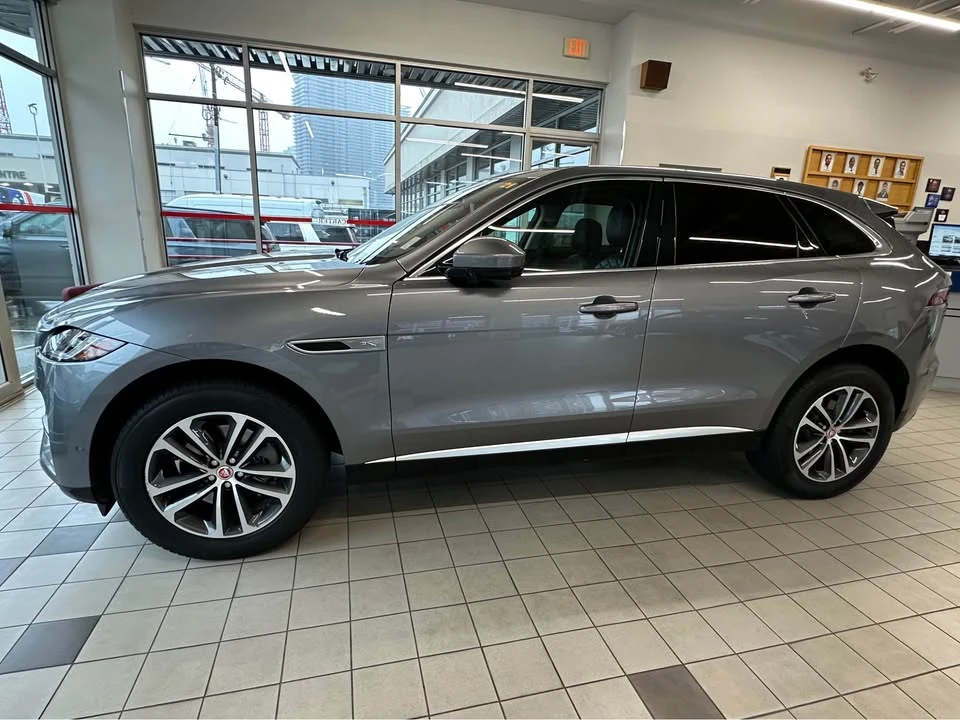 2021 Jaguar F-Pace - Image 12 of 12