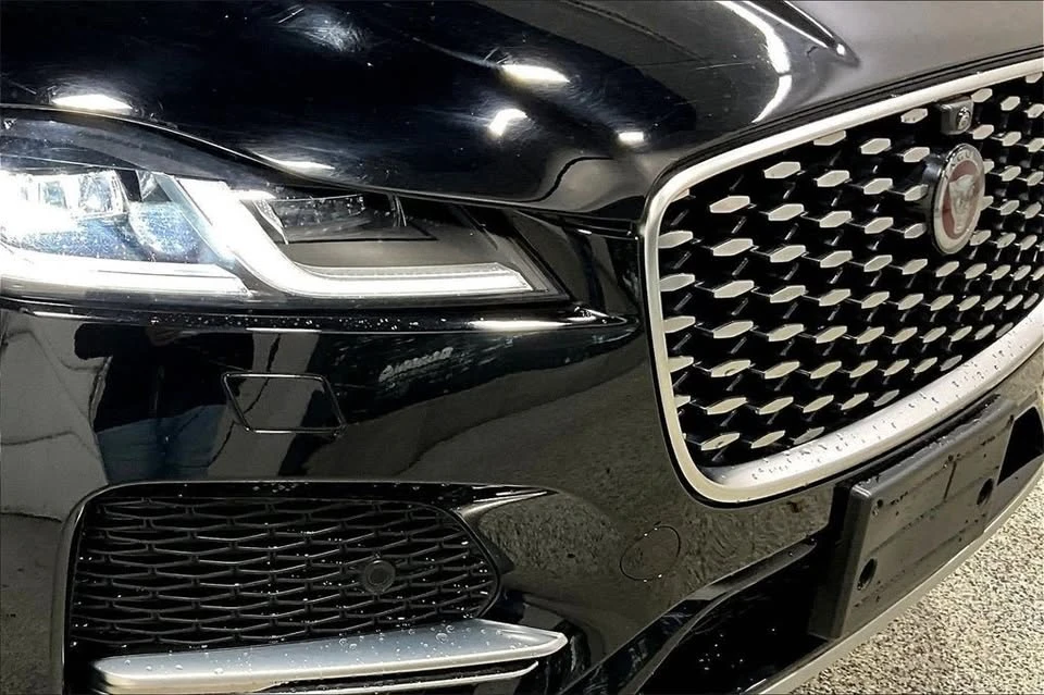 2021 Jaguar F-Pace - Image 16 of 20