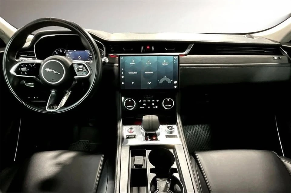 2021 Jaguar F-Pace - Image 5 of 20
