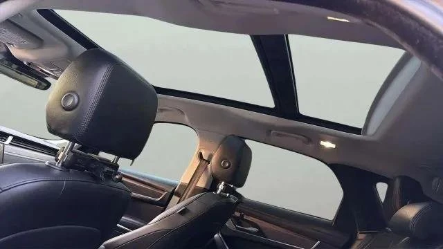 2021 Jaguar F-Pace - Image 17 of 20