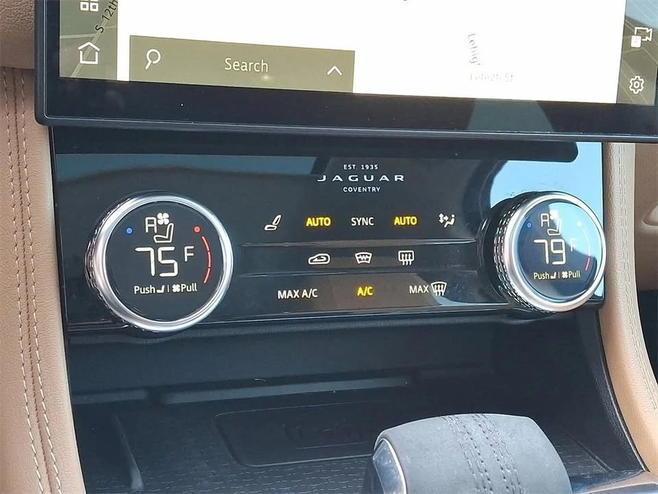 2021 Jaguar F-Pace - Image 15 of 19