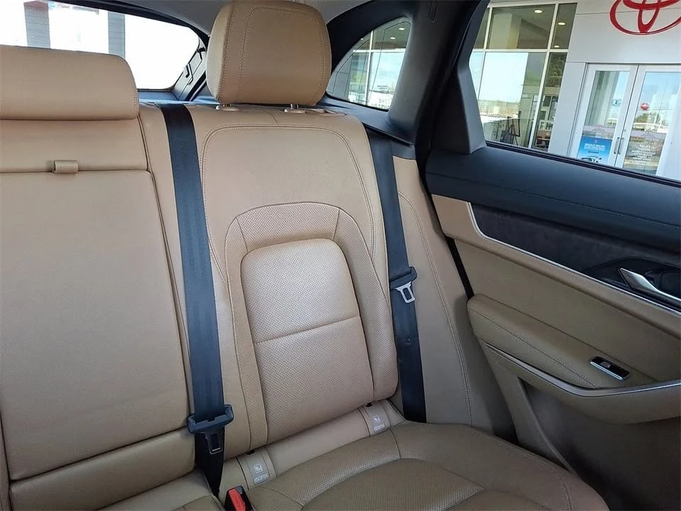 2021 Jaguar F-Pace - Image 19 of 19