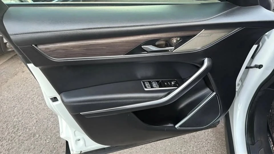 2021 Jaguar F-Pace - Image 9 of 20