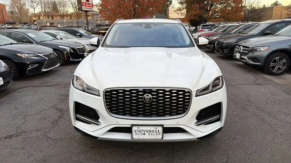 2021 Jaguar F-Pace - Image 2 of 20