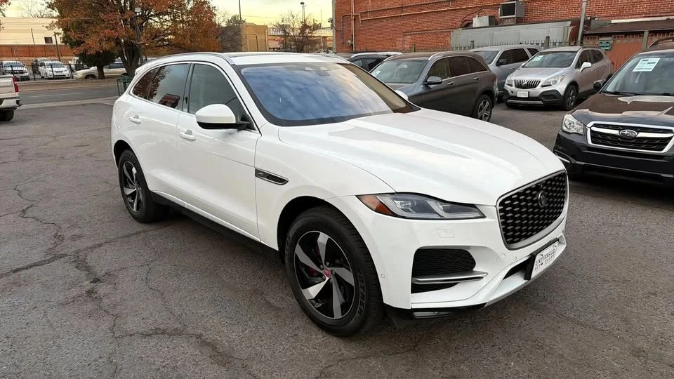2021 Jaguar F-Pace - Image 3 of 20