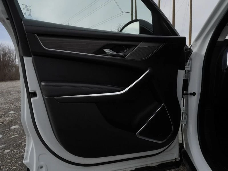2021 Jaguar F-Pace - Image 18 of 19