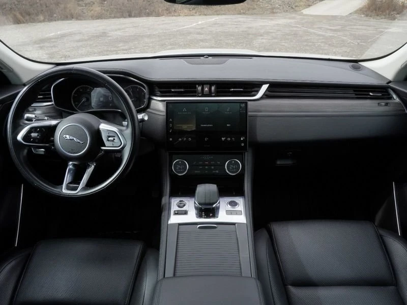 2021 Jaguar F-Pace - Image 14 of 20