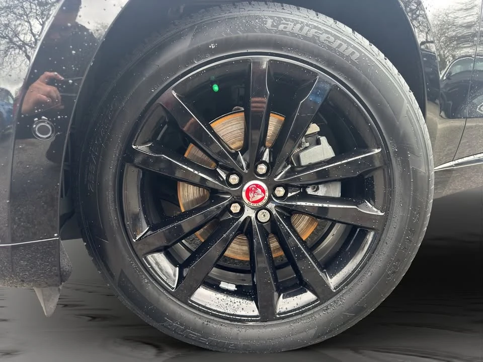 2021 Jaguar F-Pace - Image 6 of 19