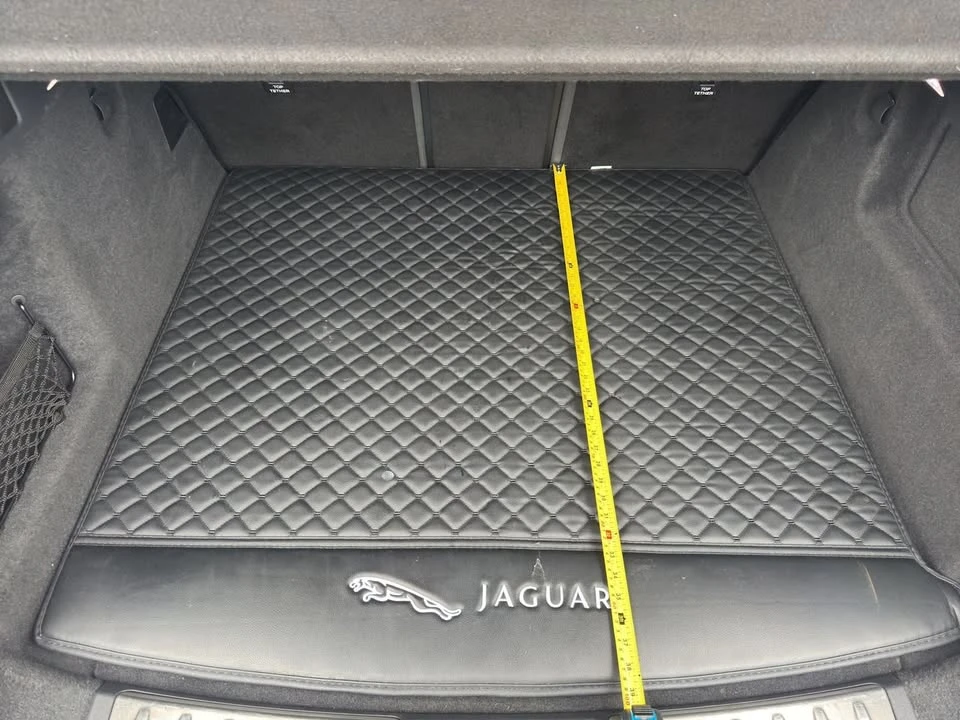 2021 Jaguar F-Pace - Image 9 of 19