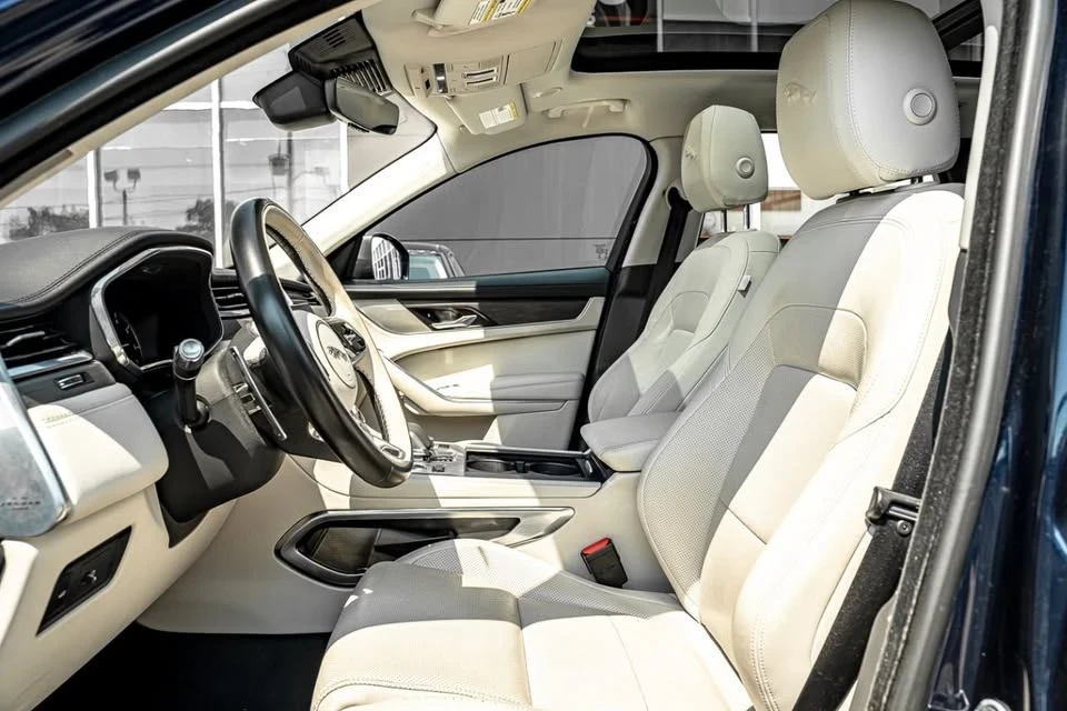 2021 Jaguar F-Pace - Image 8 of 14