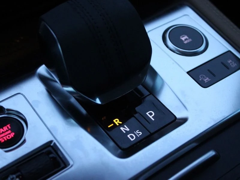 2021 Jaguar F-Pace - Image 16 of 20