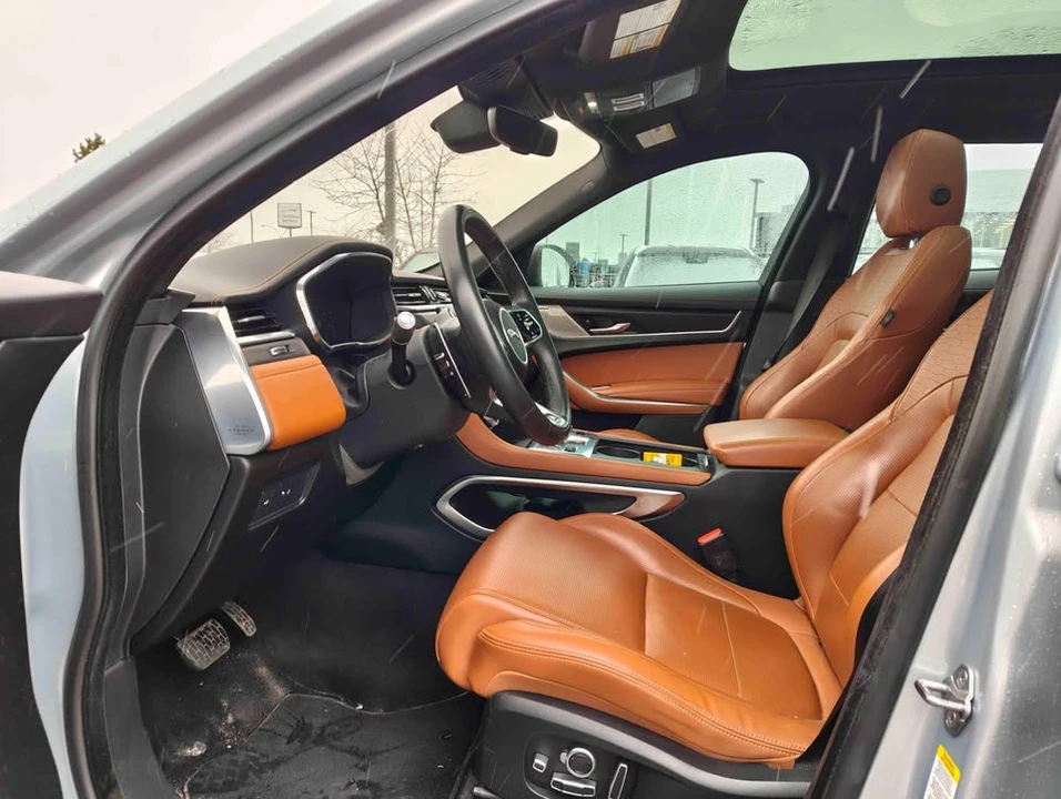 2021 Jaguar F-Pace - Image 3 of 5