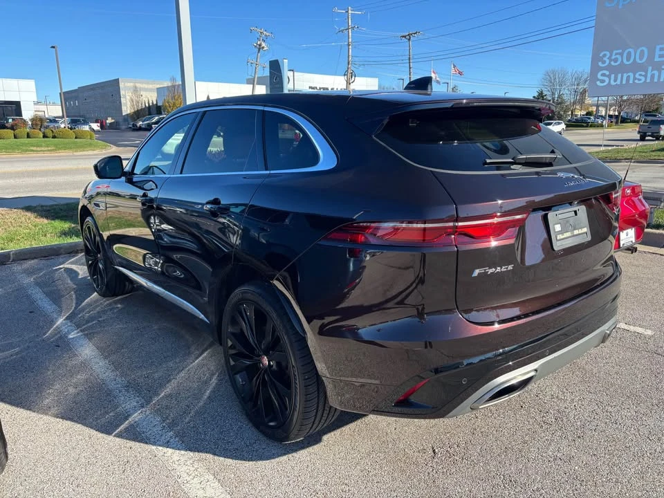 2021 Jaguar F-Pace - Image 6 of 13
