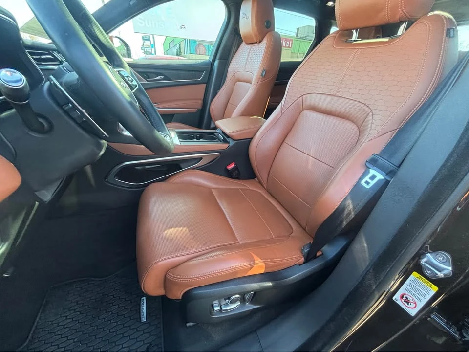 2021 Jaguar F-Pace - Image 10 of 13