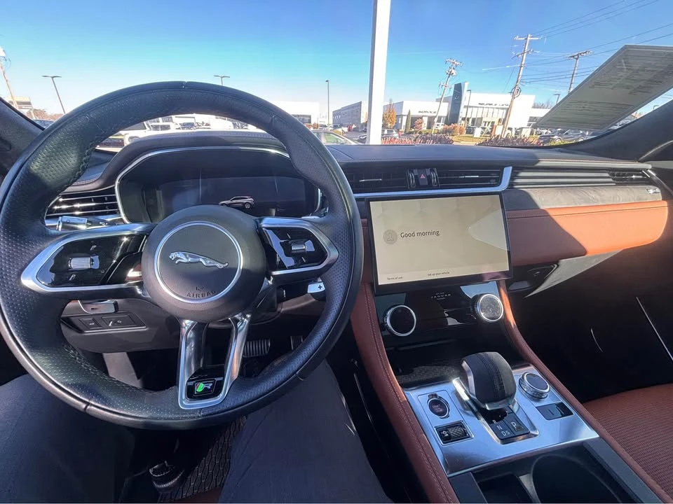 2021 Jaguar F-Pace - Image 11 of 13