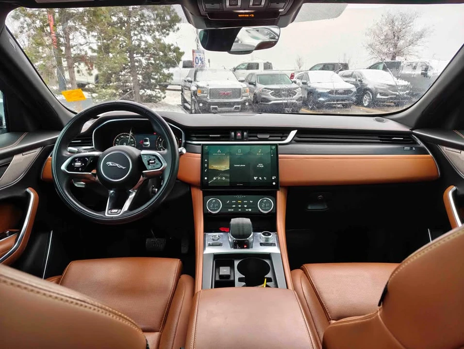 2021 Jaguar F-Pace - Image 5 of 5