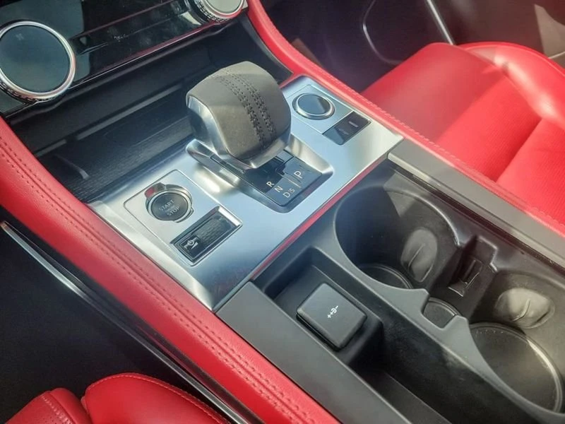 2021 Jaguar F-Pace - Image 12 of 19