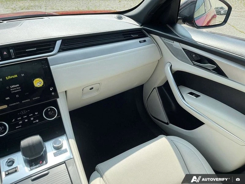 2021 Jaguar F-Pace - Image 11 of 20