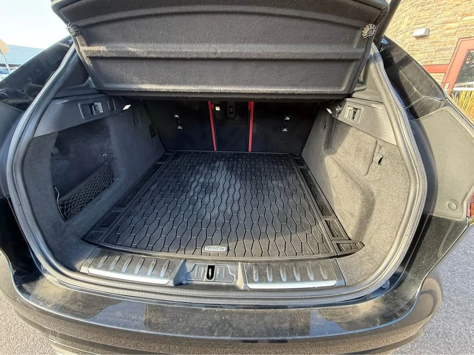 2021 Jaguar F-Pace - Image 13 of 17