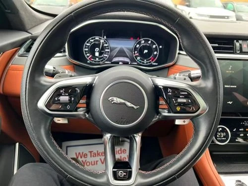 2021 Jaguar F-Pace SVR - Image 7 of 14
