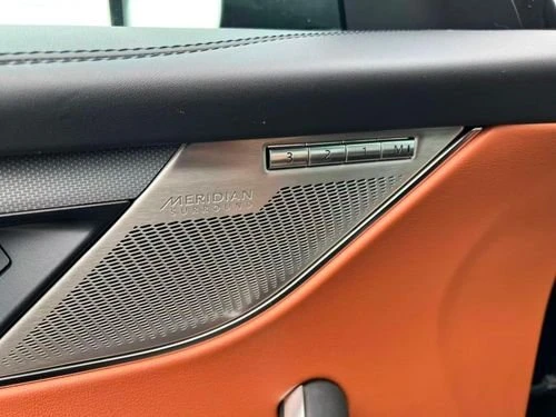 2021 Jaguar F-Pace SVR - Image 12 of 17