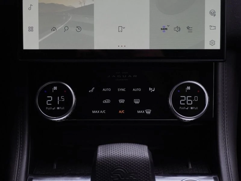 2021 Jaguar F-Pace SVR - Image 17 of 20