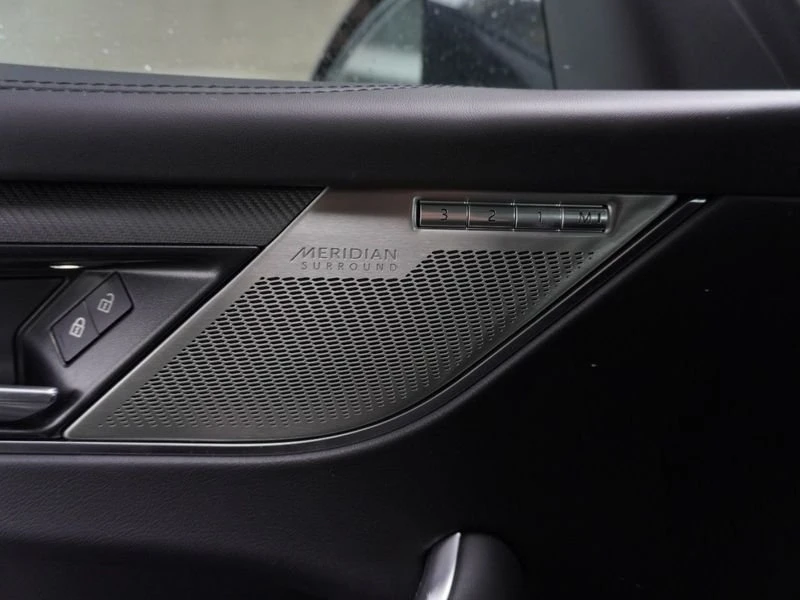 2021 Jaguar F-Pace SVR - Image 15 of 18