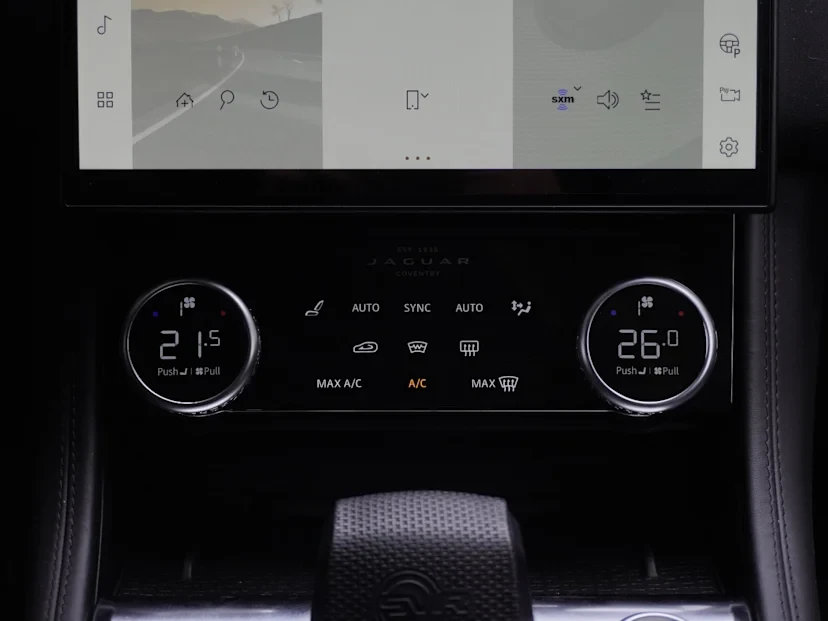 2021 Jaguar F-Pace SVR - Image 12 of 18