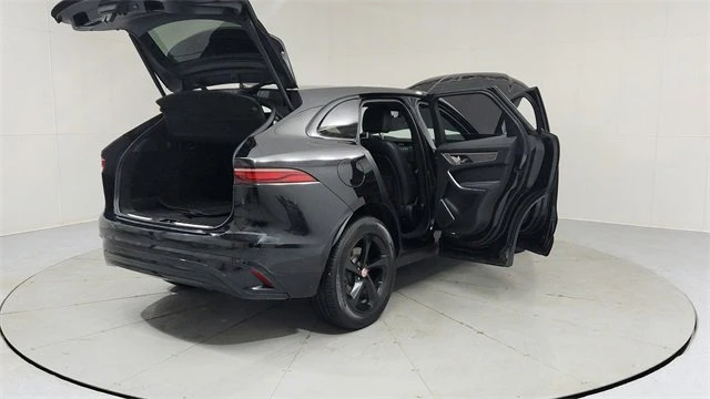 2021 Jaguar F-Pace - Image 9 of 19