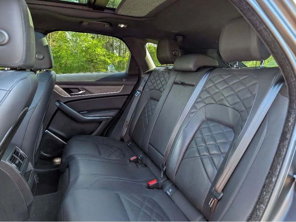 2021 Jaguar F-Pace - Image 14 of 20