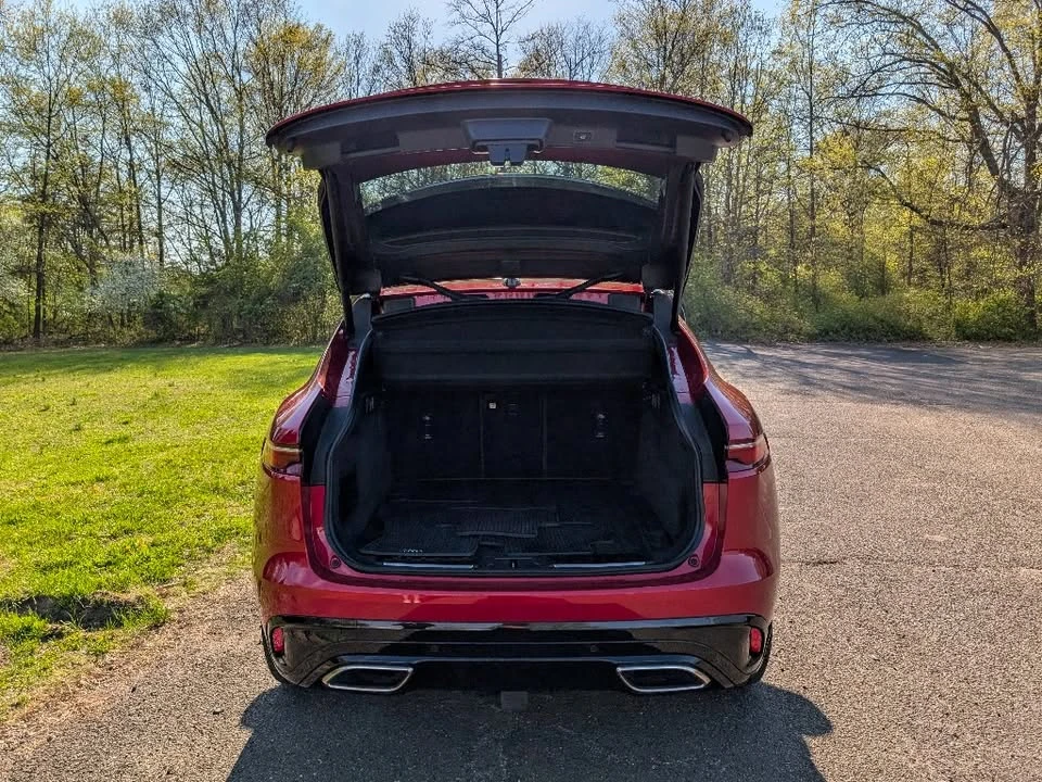 2021 Jaguar F-Pace - Image 7 of 20