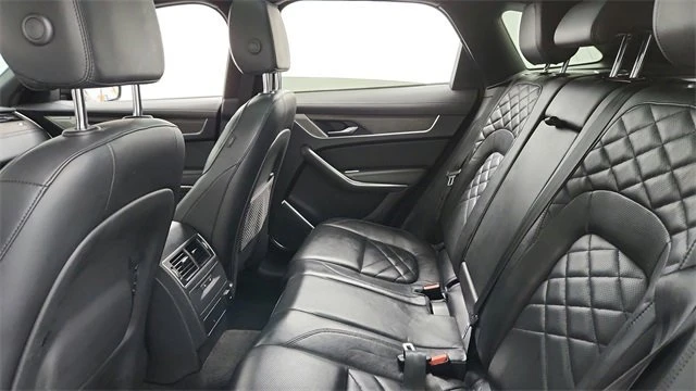 2021 Jaguar F-Pace - Image 18 of 20